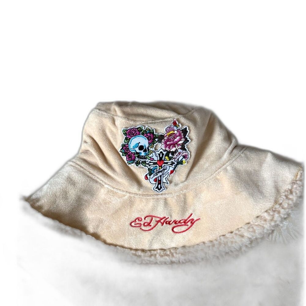 Ed Hardy Vintage Tan Velour Sherpa Trimmed Skull Graphic Bucket Hat